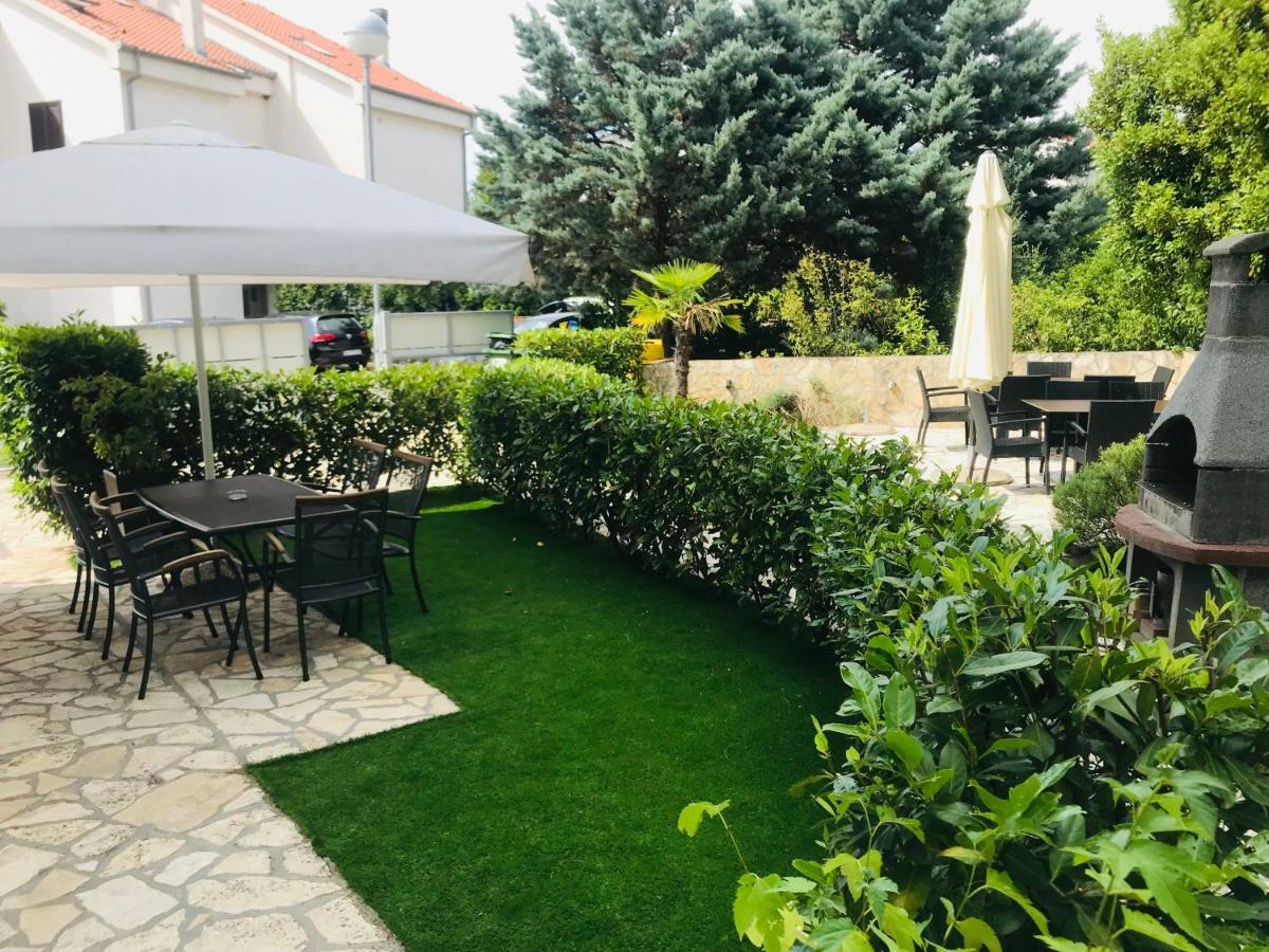 Apartments Eva Malinska Dış mekan fotoğraf